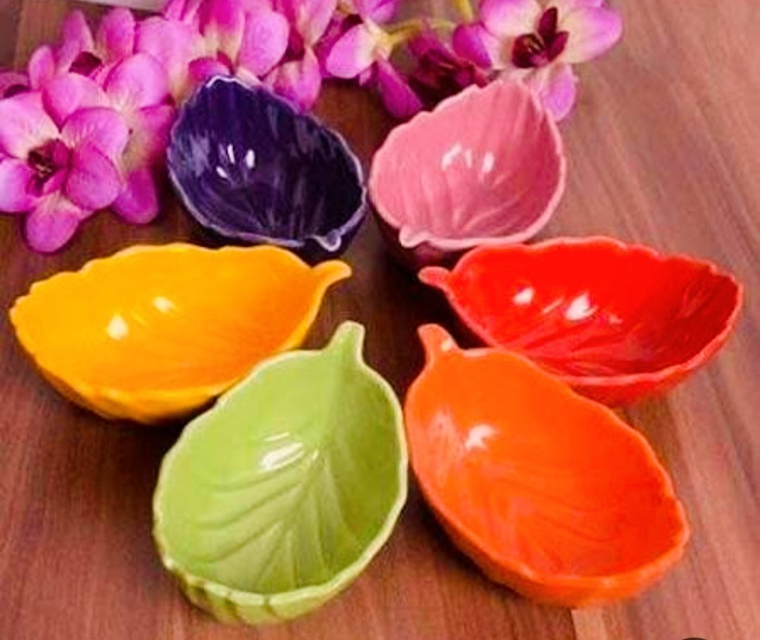 پیاله طرح برگ رنگی شش عددی